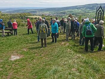 Der Rhönklub-Zweigverein Hammelburg hat im vergangenen Jahr viele Wanderkilometer zurückgelegt, unter anderem zum Himmeldunkberg. Das wurde bei der Jahreshauptversammlung  deutlich. Foto: Franz Herrler
