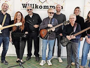 Wenn Lehrer Musik machen: &bdquo;The Teachers&ldquo; spielen am Freitag, 20. M&auml;rz, in der Mittelschule.