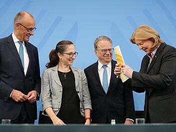 Rentenkommission legt Bericht vor