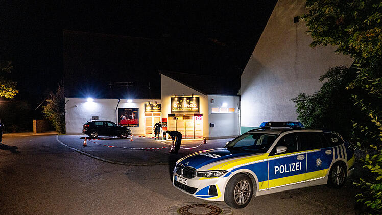 Streit vor Spielothek in Burgebrach bei Bamberg: 18-J&auml;hriger lebensgef&auml;hrlich verletzt