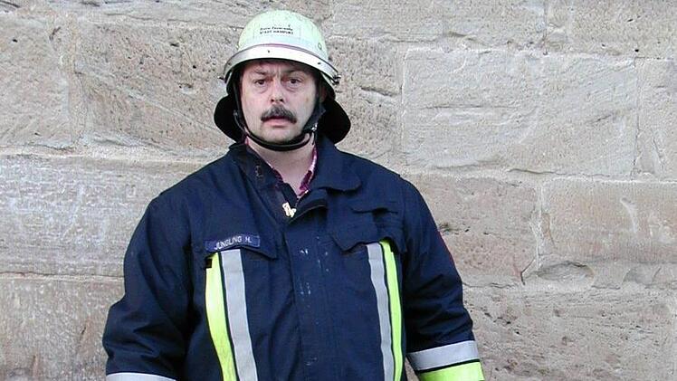 Hans J&uuml;ngling leistete vor allem als Einsatzleiter unsch&auml;tzbare Dienste f&uuml;r die FFW Ha&szlig;furt.privat