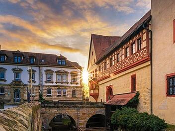 Traumhaftes Forchheim: Im Bild ist die "Kaiserpfalz" im Stadtkern. Wir haben Tipps f&uuml;r preiswerte &Uuml;bernachtungsm&ouml;glichkeiten in und um Forchheim zusammengestellt. Foto: ChristianeHoeltschl/infrankenpix