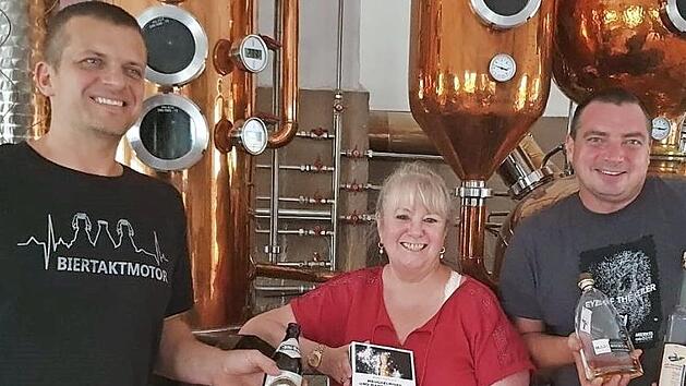 Verschmelzen von Genuss und Kultur: Mit Mike Schmitt, Birgit Ringlein und Johannes Haas.  Foto: Carmen Schwind