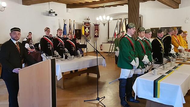 Der Festkommers zum 125. Stiftungsfest der Franco-Borussia zu Coburg wurde vom Erstchargierten Sebastian Rabe (links) geleitet.Foto: privat