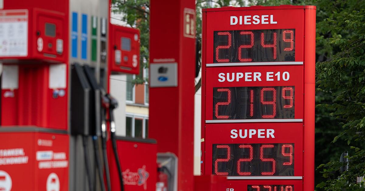 12 o'clock rule at gas stations: 'Federal government is utterly ...