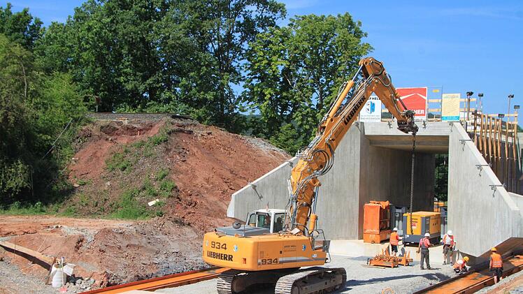 Brückenverschiebung bei Arnshausen.