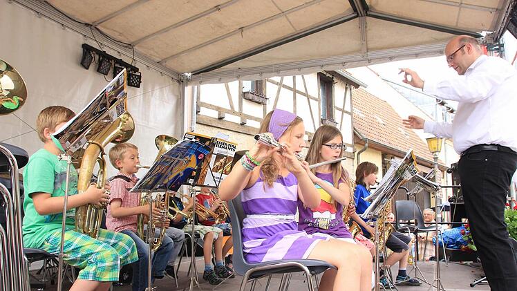 Schüler der städtischen Musikschule musizierten.