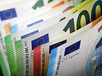 Euro, Geld, Rente, Betriebsrente