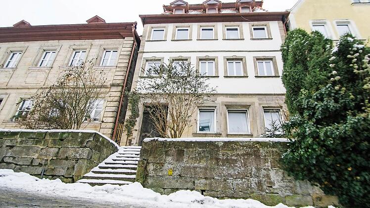 Von außen ist dem Gebäude in der Amtsgerichtsstraße 20 nicht anzusehen, dass es innen für viel Geld saniert werden müsste. Foto; Marian Hamacher