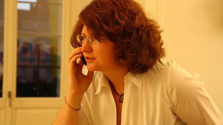 Pressesprecherin Andrea Mandl in Aktion