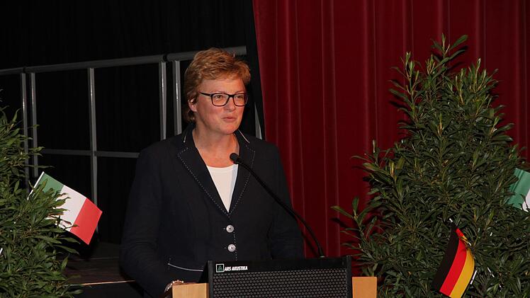 MdEP Monika Hohlmeier bei ihrem Vortrag