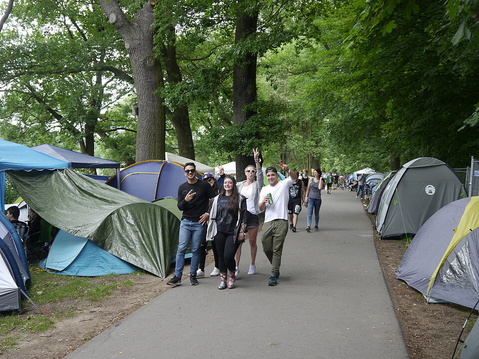 Zeltplatz bei Rock im Park am Freitag