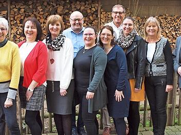 Das neue Vorstandsteam des RVC Reundorf (von links): Erich Rettmann, Ursula Leppelt, Silvia Hellmuth, Simone Holzschuh, Robert Kober, Manuela Hellmuth, Michaela Vogel, Klaus Comis, Christine Hellmuth, Doris Comis und Dieter Böhm Foto: Alfred Thieret