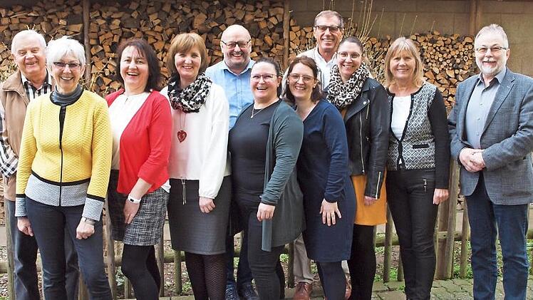 Das neue Vorstandsteam des RVC Reundorf (von links): Erich Rettmann, Ursula Leppelt, Silvia Hellmuth, Simone Holzschuh, Robert Kober, Manuela Hellmuth, Michaela Vogel, Klaus Comis, Christine Hellmuth, Doris Comis und Dieter Böhm Foto: Alfred Thieret