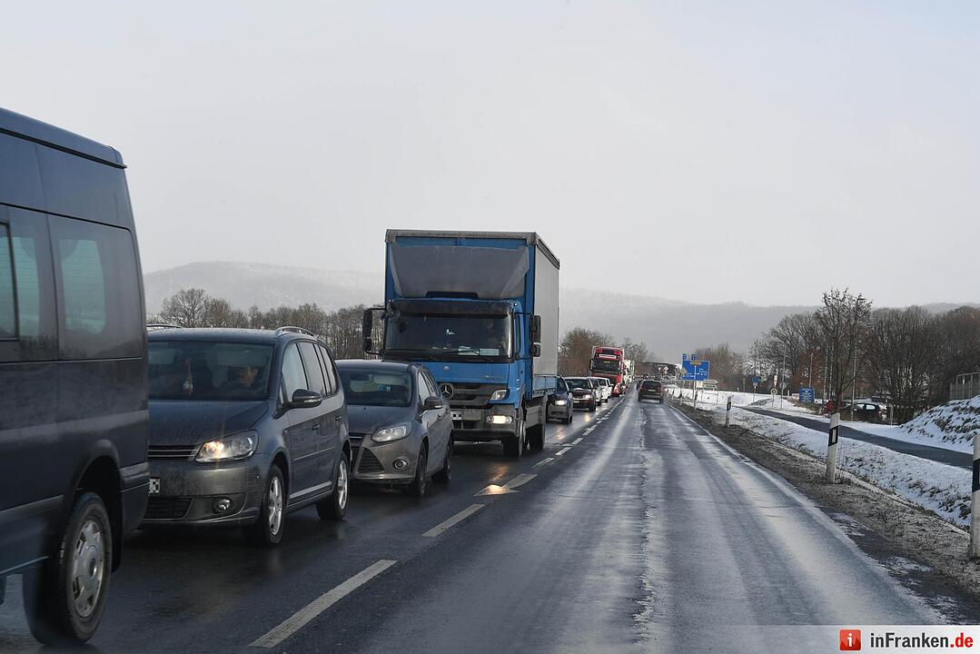 Unfallserie auf A73 bei Buttenheim