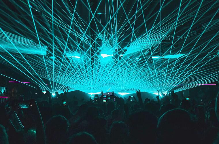 Hallstadt: Jason Derulo gibt Konzert im Vamos - Männerchor als Vorband