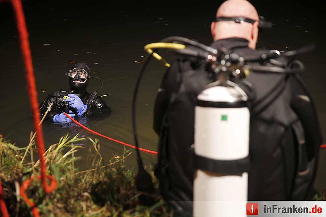 Pkw rollt bei Theres in Main: 23-Jährige stirbt