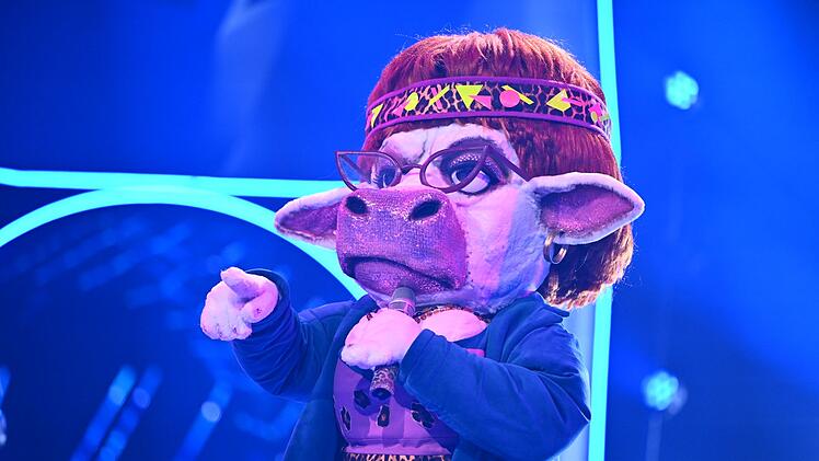 Restzweifel gibt es bei Muuhnika: Verona und viele Fans im Internet sind sicher, dass es sich um Comedienne Meltem Kaptan handelt. Chris Tall vermutete allerdings Barbara Salesch.