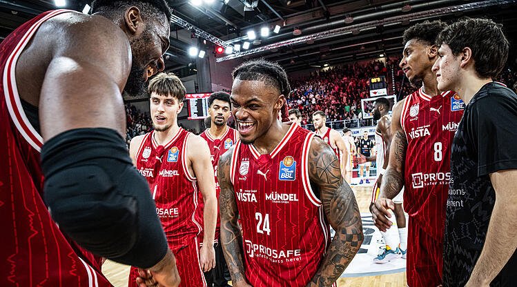 Cobe Williams: Wilde W&uuml;rfe und ein verr&uuml;ckter Fan-Moment