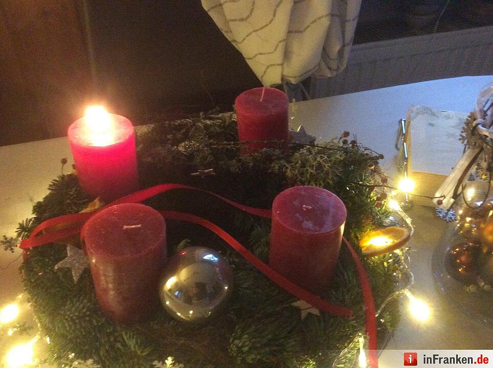 Ein Lichtlein brennt... Der 1. Advent in Franken