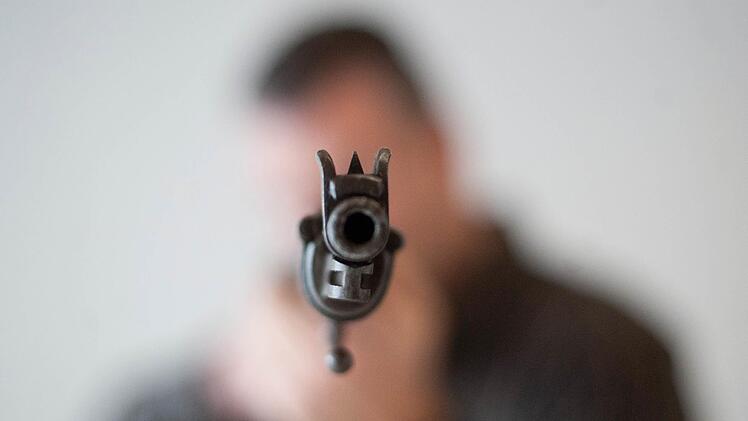 Kommentar zur tödlichen Schießerei eines 19-Jährigen in einer Schule in Florida. Symbolfoto: Victoria Bonn-Meuser/dpa