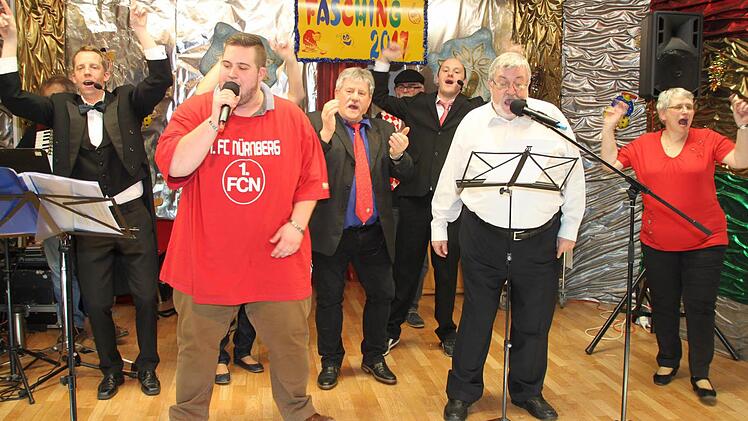 Die Faschingsfreunde Neuenmarkt melden sich zurück. Foto: Jürgen Gärtner