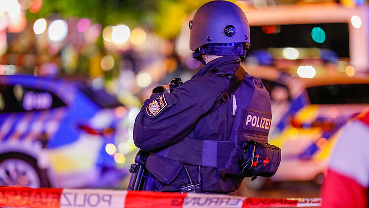 Sch&uuml;sse in N&uuml;rnberg - Gro&szlig;einsatz der Polizei