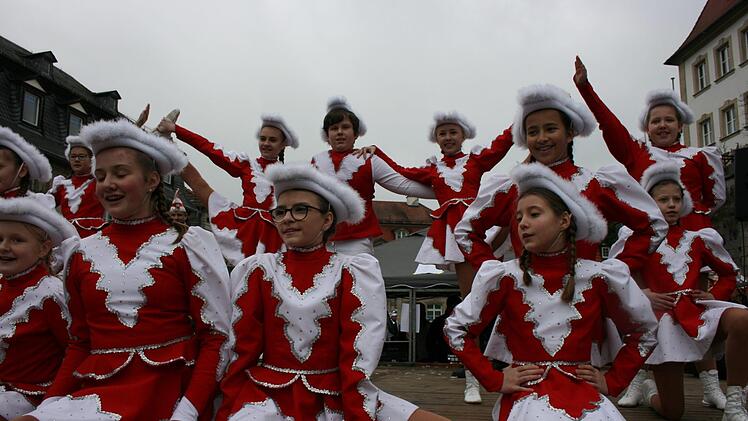 Die Kronacher Mittlere Garde Maria L&ouml;ffler