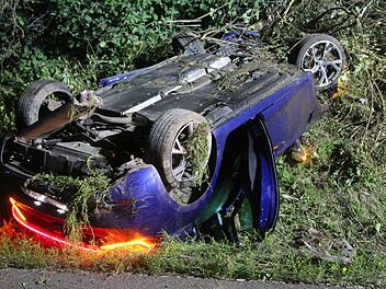A7 bei Windelsbach: Wildschwein taucht plötzlich auf Autobahn auf - dramatischer Frontal-Crash A7 bei Windelsbach: Wildschwein taucht plötzlich auf Autobahn auf - dramatischer Frontal-Crash