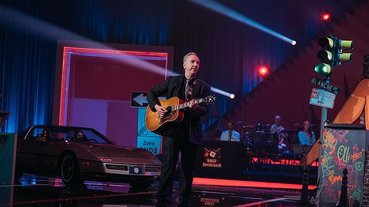 Erfindet spontan einen Song f&uuml;r Karoline Herfurth: Musiker Olli Schulz.