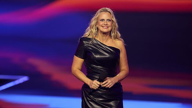 Barbara Sch&ouml;neberger ist auch dieses Jahr wieder beim "Eurovision Song Contest" im Einsatz - bei der "NDR Talk Show" muss sie daher am Freitag aussetzen.