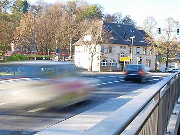 Ob zum Einkaufen oder für den Weg zum Arbeitsplatz, das eigene Auto wird in Coburg häufig genutzt. Foto: CT-Archiv / Helke Renner