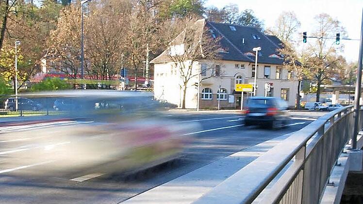 Ob zum Einkaufen oder für den Weg zum Arbeitsplatz, das eigene Auto wird in Coburg häufig genutzt. Foto: CT-Archiv / Helke Renner