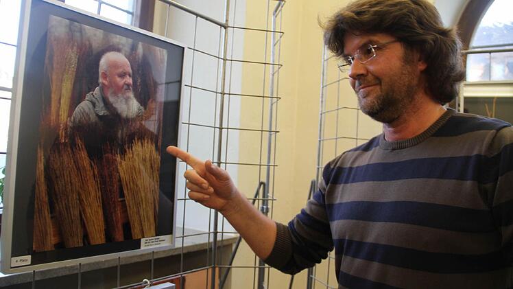 "Vor lauter Weidn seh ich mei Fraa nimmer" hat Harald Koch seine Aufnahme genannt, mit der er auf Platz vier landete.