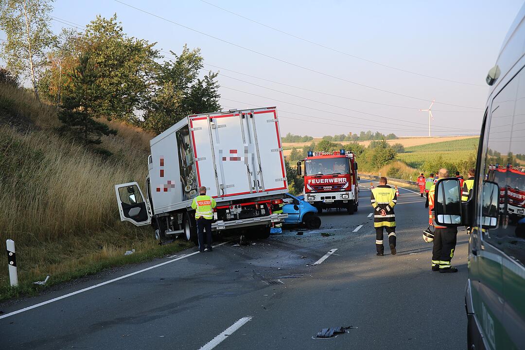 Tödlicher Unfall im Begegnungsverkehr
