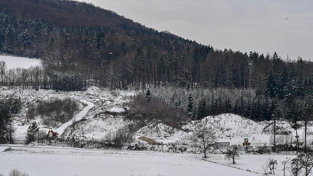 Schneebedeckt ist derzeit die Deponie bei Burglesau.Foto: Ronald Rinkler