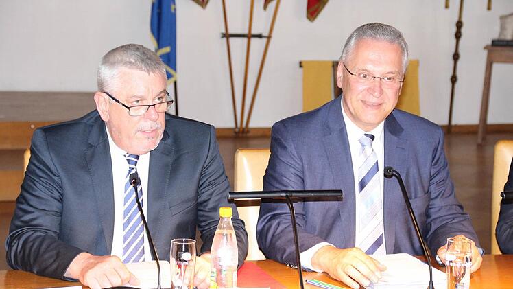 OB Norbert Tessmer (links) und Innenminister Joachim Herrmann Foto: Oliver Schmidt