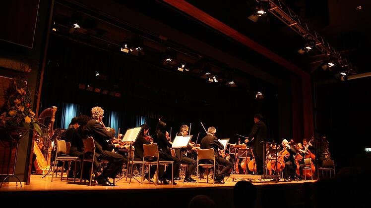 Die Hofer Symphoniker im neuen Kreiskulturraum Foto: Mariell Dörrschmidt