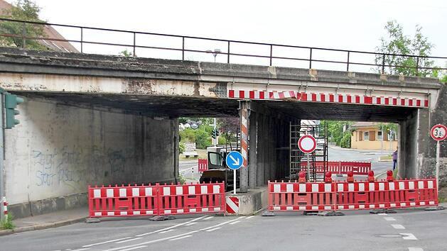 Zuletzt war die Unterf&uuml;hrung Ende Mai 2015 wegen Instandsetzungsarbeiten durch die Bahn gesperrt. Foto: Sebastian Martin/Archiv