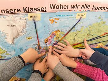 Aus aller Herren L&auml;nder kommen Jahr f&uuml;r Jahr Zuwanderer nach Deutschland. Die SPD will daf&uuml;r eine bessere Steuerung nach kanadischem Vorbild.  Foto: Armin Weigel, dpa