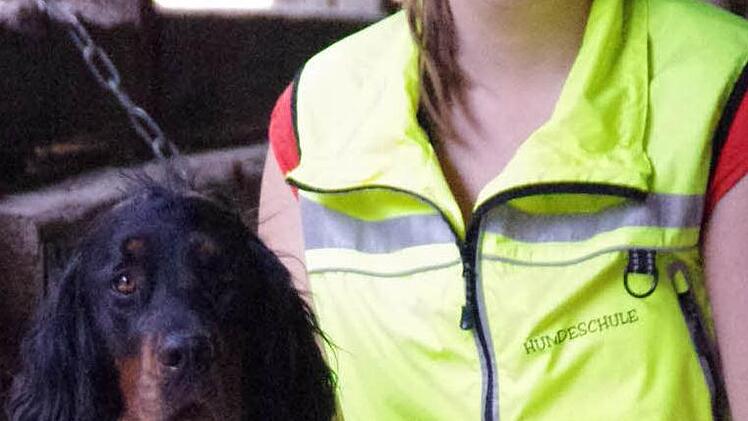 Carolin Gang macht sich mit Pepper auf die Suche. Foto: Marco Meißner