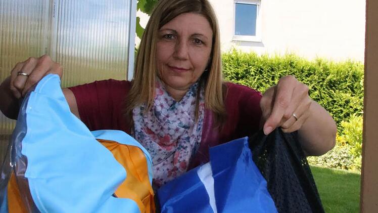 Die Bad Kissingerin Karin Matthes ist das jüngste Opfer des ominösen Poolschlitzers oder eines Nachahmers: In der Nacht auf Sonntag wurden ein Schwimmbecken und zwei Luftmatratzen beschädigt. Foto: Ralf Ruppert