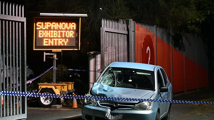 Auto rast in Menschenmenge in Australien: Eine Person tot