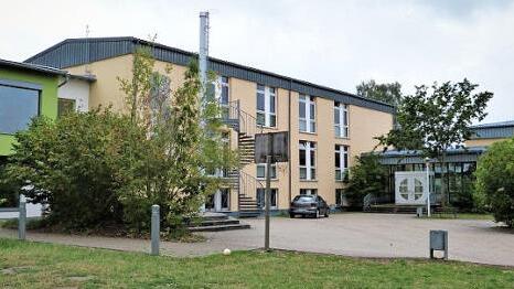 Am Schulhaus Lanzendorf werden ab dem Schuljahr 2019/20 alle Klassen der Grundschule Himmelkron-Lanzendorf unterrichtet. Foto: Reißaus