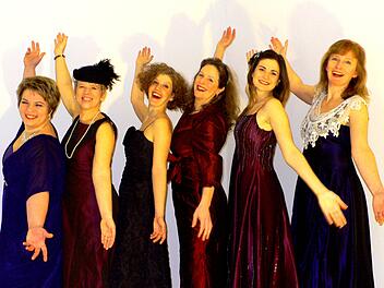 Das internationale Damensalonorchester Bella Donna gastiert im Staatsbad. Foto: Wolfram Hirt