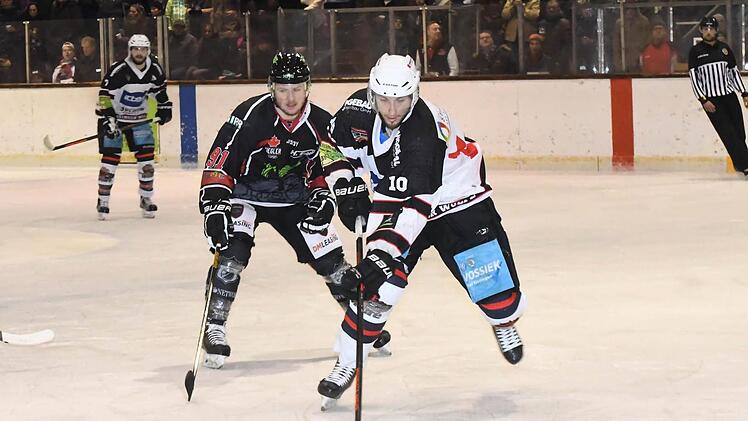 Unaufhaltsam: Kissingens Verteidiger Niko Grönstrand zeigte im Spiel gegen Königsbrunn auch offensive Qualitäten. Foto: Hopf