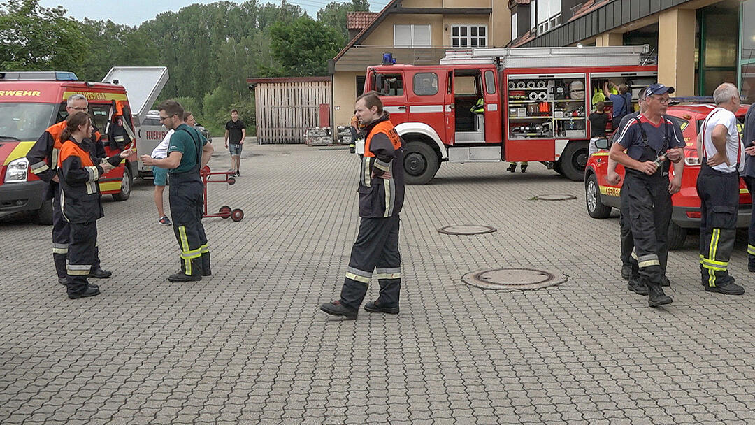 Mehrere zentimeterdicke Hagelkörner gehen in Franken nieder