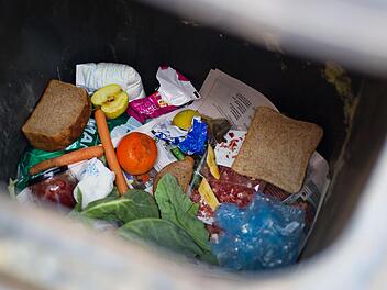 Die Müllabfuhr wird teurer - aus einem nachvollziehbaren Grund, wie unsere Recherche ergab. P. Pleul, dpa