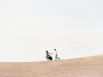 pexels-asdrubal-luna