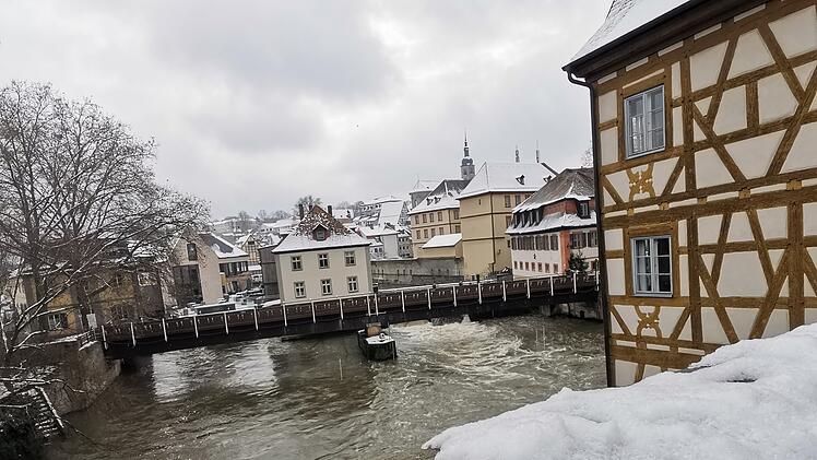 Wetter in Franken: Schnee, Frost und Wind - die Vorhersage für die kommenden Tage